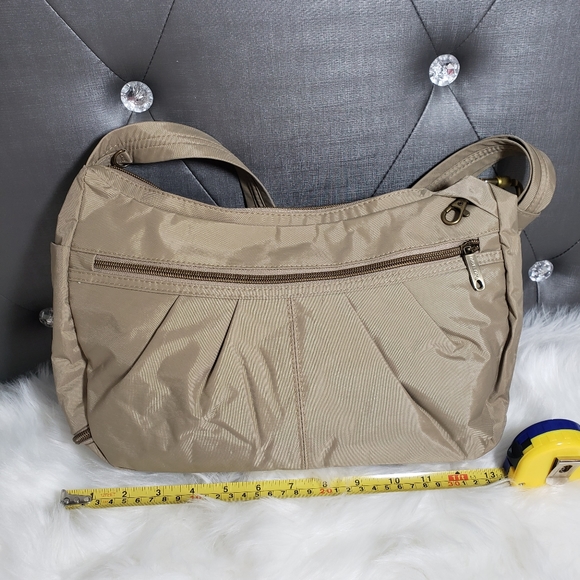 Travelon Anti-Theft RFID-Blocking Cross-Body Bag - Picture 12 of 14